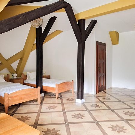 Palac Bogaczow - Noclegi - Restauracja - Przyjecia Экстерьер фото