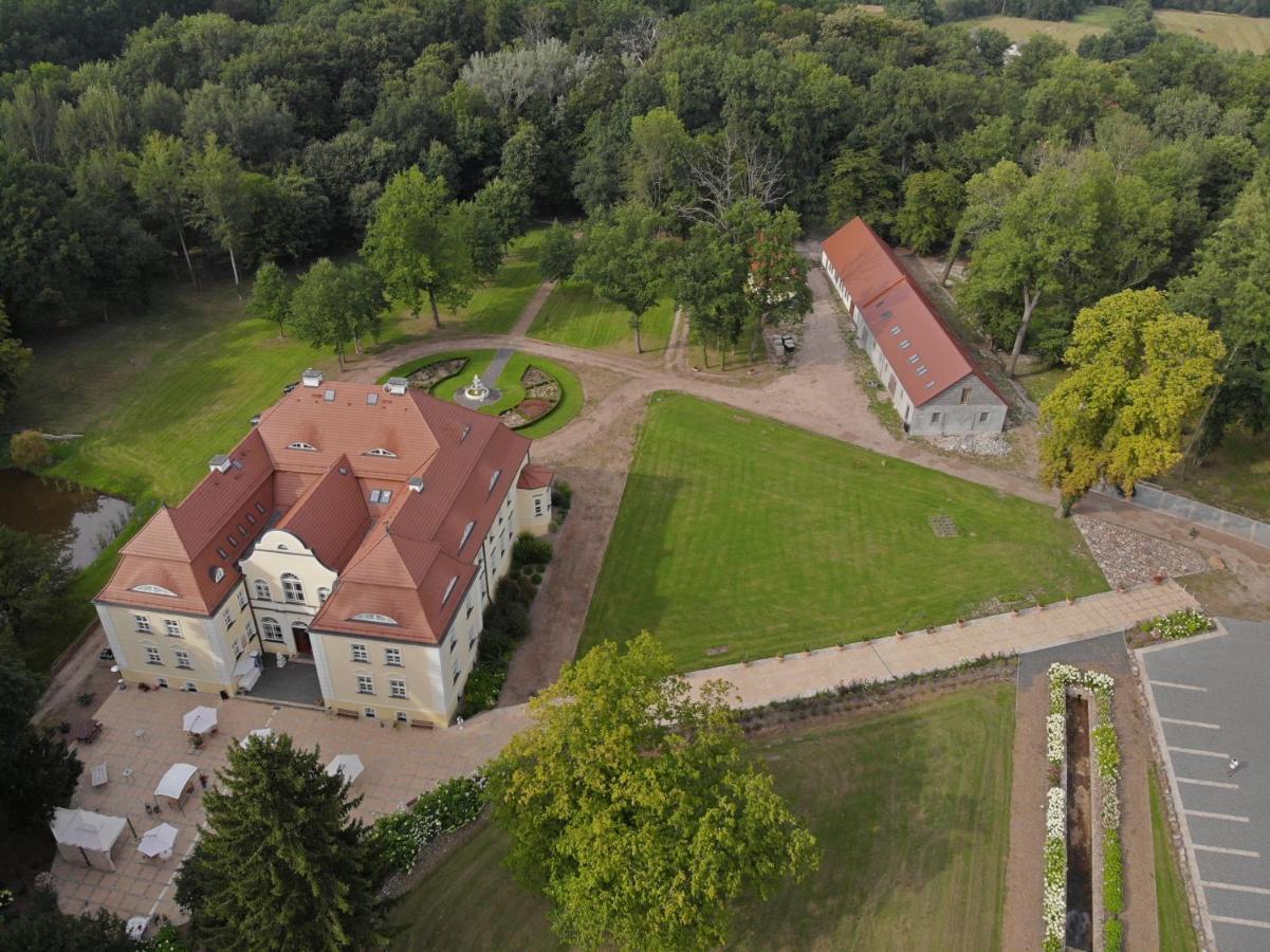 Palac Bogaczow - Noclegi - Restauracja - Przyjecia Экстерьер фото